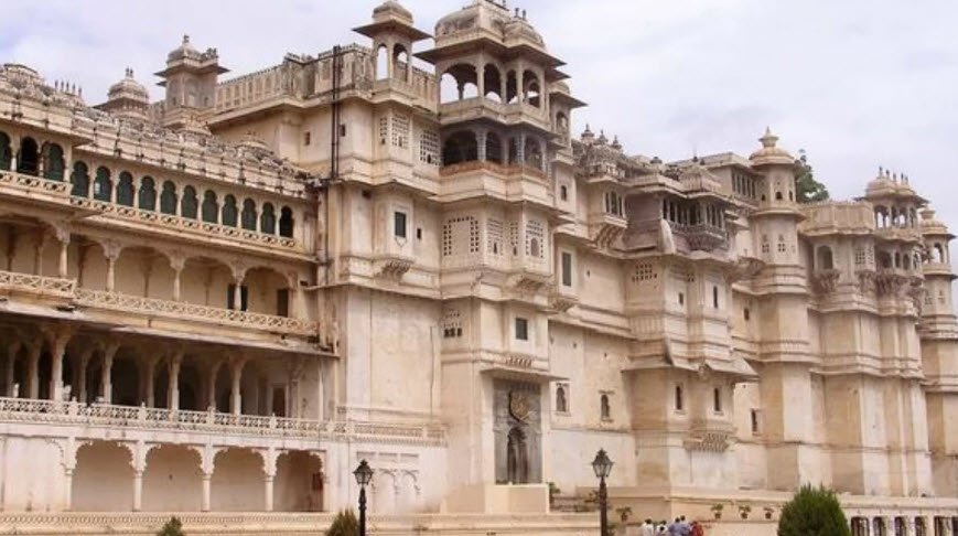 Bada Mahal, Udaipur, Rajasthan - Vushii.com Bada Mahal, Udaipur, Rajasthan - Vushii.com